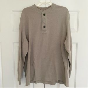 XL Roundtree and York medium/heavy Henley long sleeve shirt- Great condition